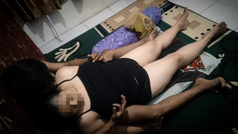 Maye chubby wife: Jest bardzo napalona i chce być pieprzona