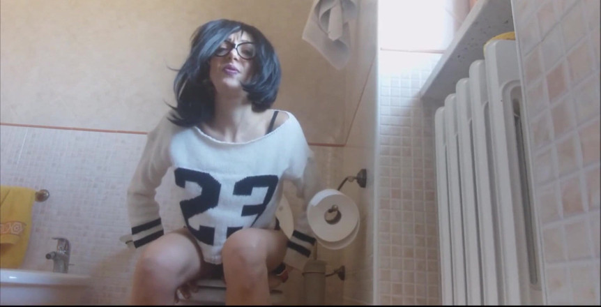 savannahamatoriale: Best Toilet Sexy Sessions with Savannah