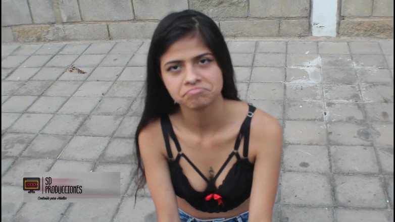 Britany: Con điếm trên đường phố bú cu của tôi, cô ấy làm điều đó cực...