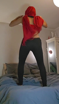 Op mijn bed springen tot mijn laatste adem Mia Niqab