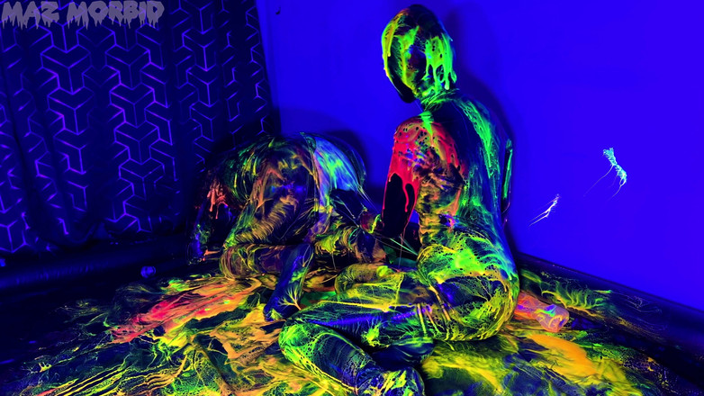 KinkyFemdomTV: Uv wet e disordinato due fisting 4K con patricia