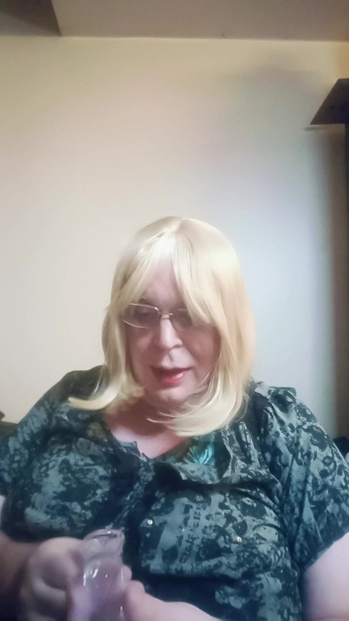 Stephanie-Nicole-TV: Reviewing Some New Toys.