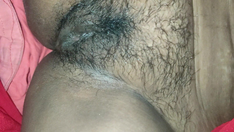 Hast matthun: Hot Indian Desi Aunty's Pink Pussy