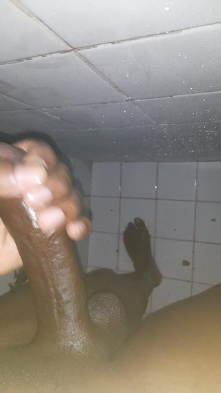 Black guy: S8 E10 aftrekken