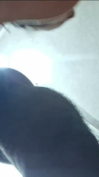 操性感的嫂子，她吮吸我的鸡巴，我吮吸她的粉红色阴户