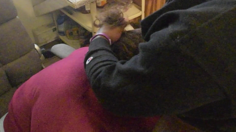 TrotzillaTheGod: Calineeds si prende la faccia piena di cazzo e si...