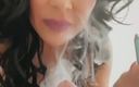Nicole DuPapillon: Nicole Dupapillon Storbritanniens längsta labia som röker en kuk