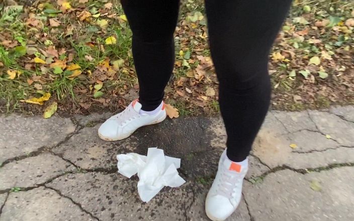 Mia XXX: Miaxxx Altın Yağmur