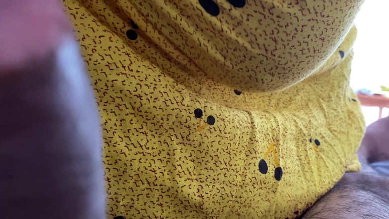 Arabicqueen: Gadis Kellata pamer pantat sambil nyepong kontol