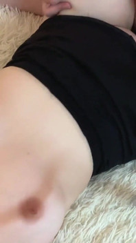 Avsugning och bra sex med en het brunett