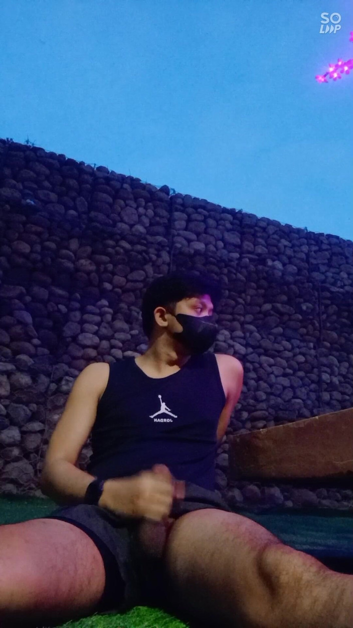 Rent A Gay Productions: Sessione All'aperto per Twink Asiatica Con Spermshot