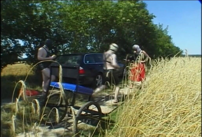 Absolute BDSM films - The original: Outdoor domination - The BDSM Queen