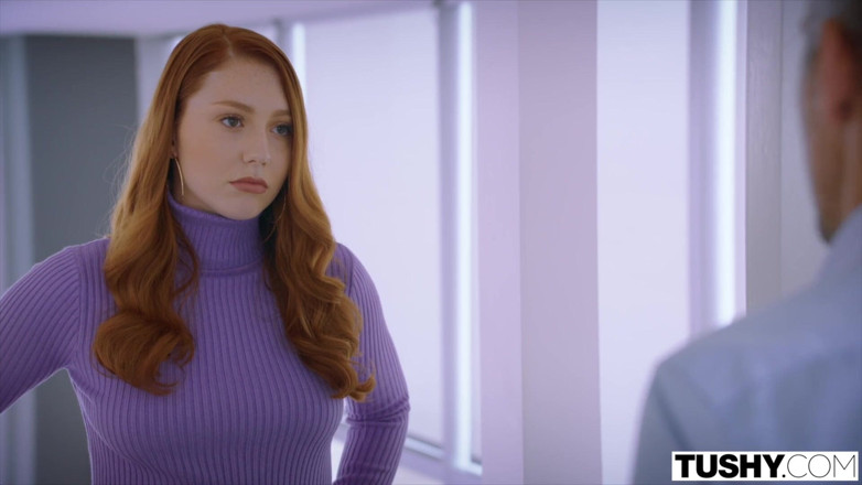 Tushy: Tushy Thicc 여대생은 선생님에게 따먹힐 때까지 멈추지 않을 것입니다.