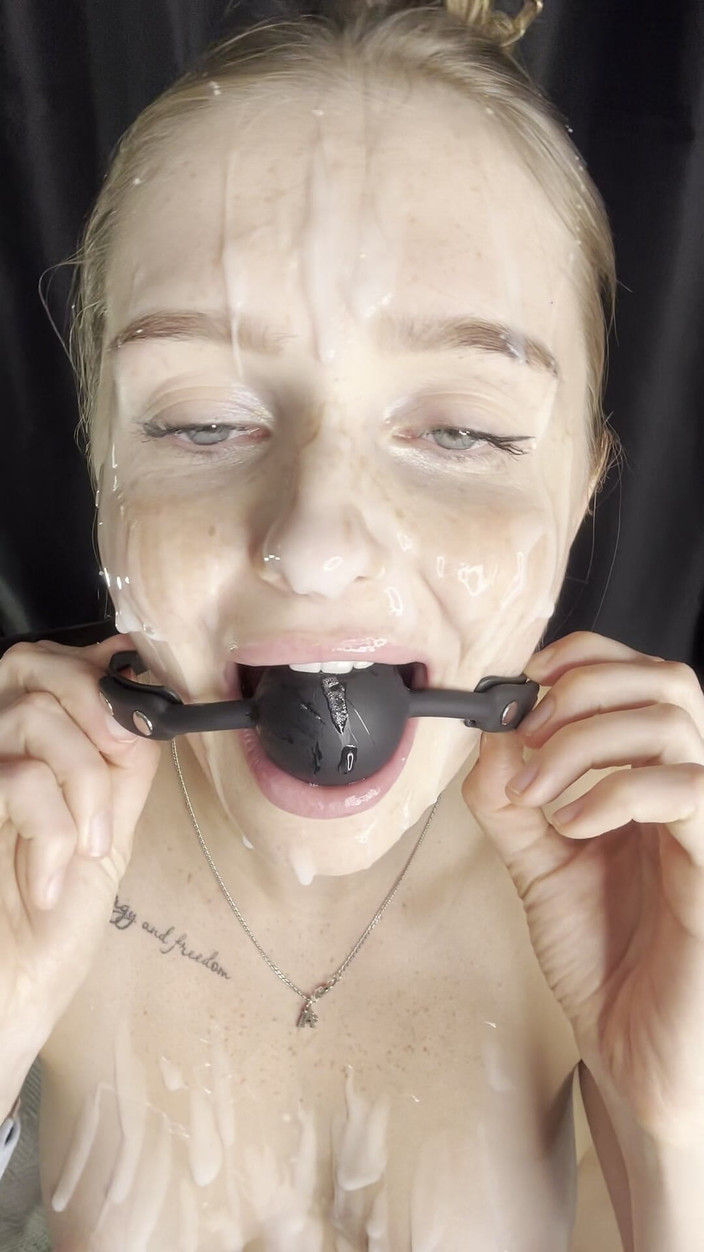 Lovelly_molly: Anda membanjiri saya dengan Anda dan sekarang saya bermain dengan...