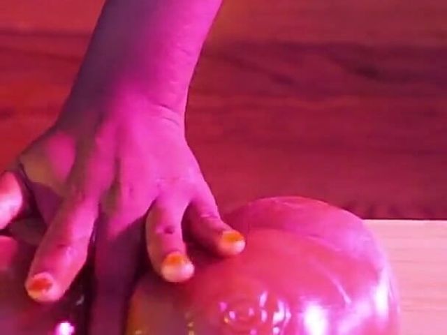 Trans Girl Fucks Pussy Doll (Vanniall)