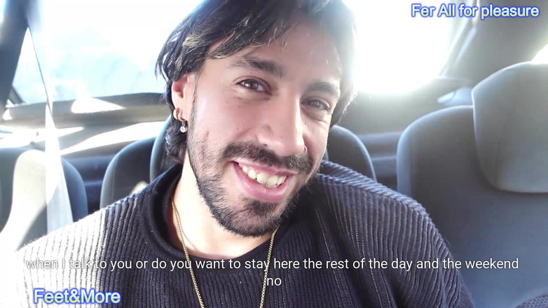 Fer All for pleasure: Tony est pris dans la voiture et est chatouillé