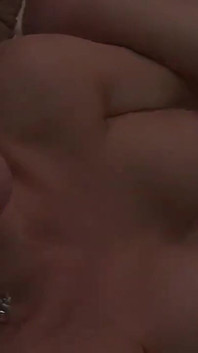 Orgasmos fantásticos em cenas de sexo a três # 4 - Filme completo