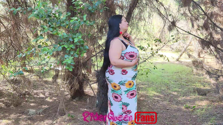 Riderqueen BBW Step Mom Latina Ebony: 야외에서 라이더 퀴엔: 야외 팬들을 위한 비디오