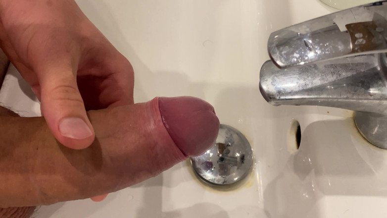 1TeddyBear1: Masturbazione in bagno