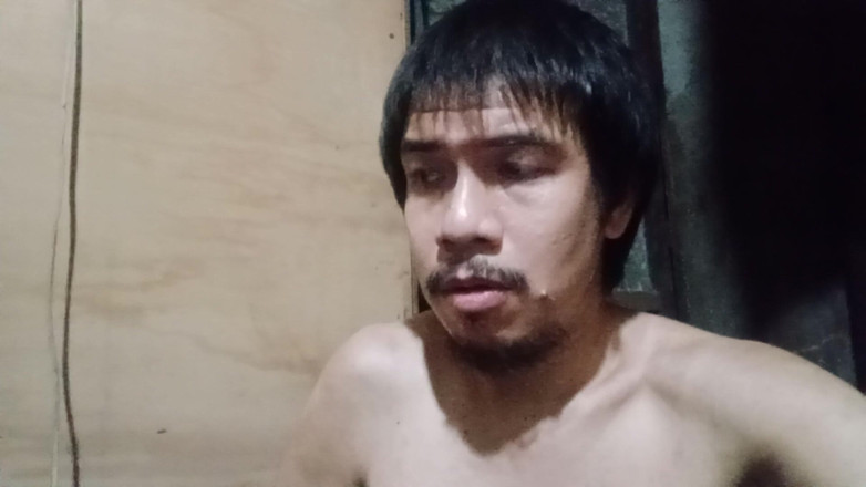 Piolo Alberto: Zittende masturbatie