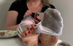 Wrinkled Soles, Sexy, Dirty Soles Empress Bella Sadic