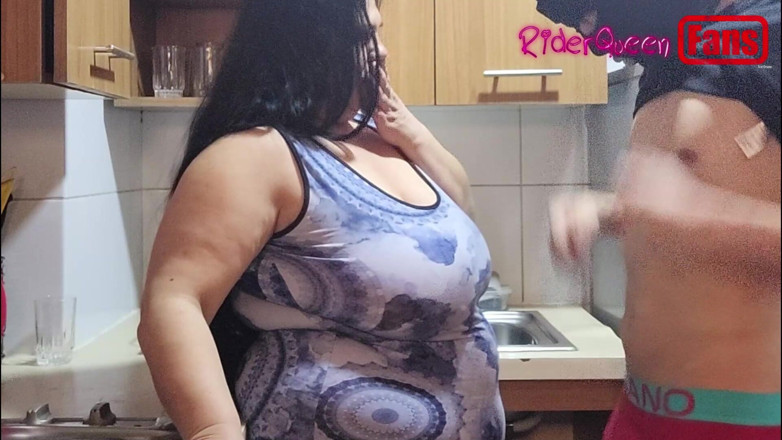 Riderqueen: Video per i fan: un giovane mascherato mi scopa in...
