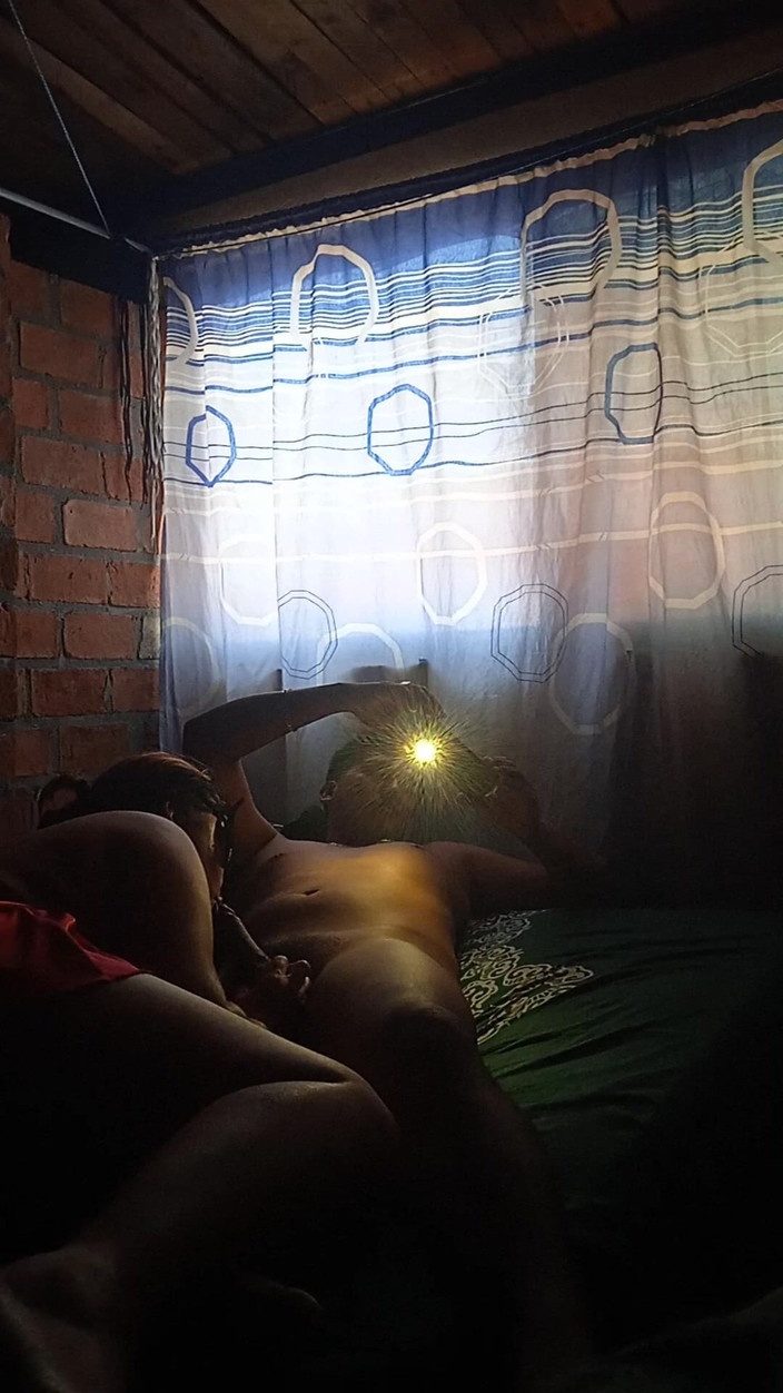 Eatrella j: Mexikanische maurerin steckt chili in meinen arsch