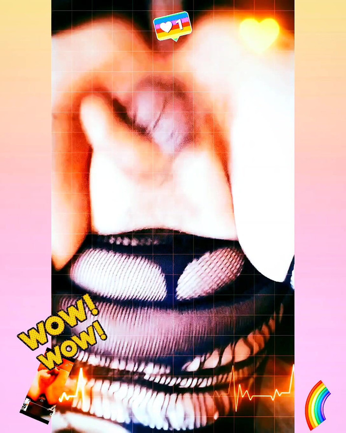 Djini: Djini Play dengan Dildo