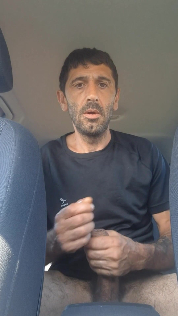 Crx2: Mature Men Masturbating Naked in the Car