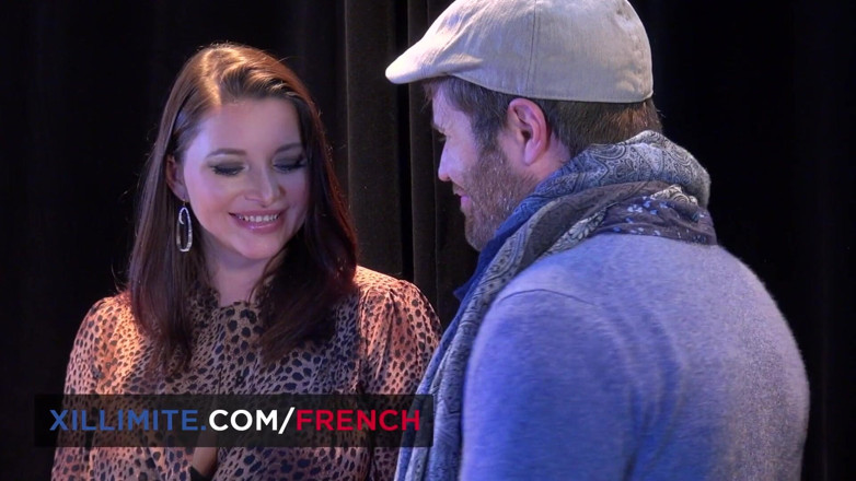 French girls at work: Anna Polina seduces his student and gets rewarded with a...