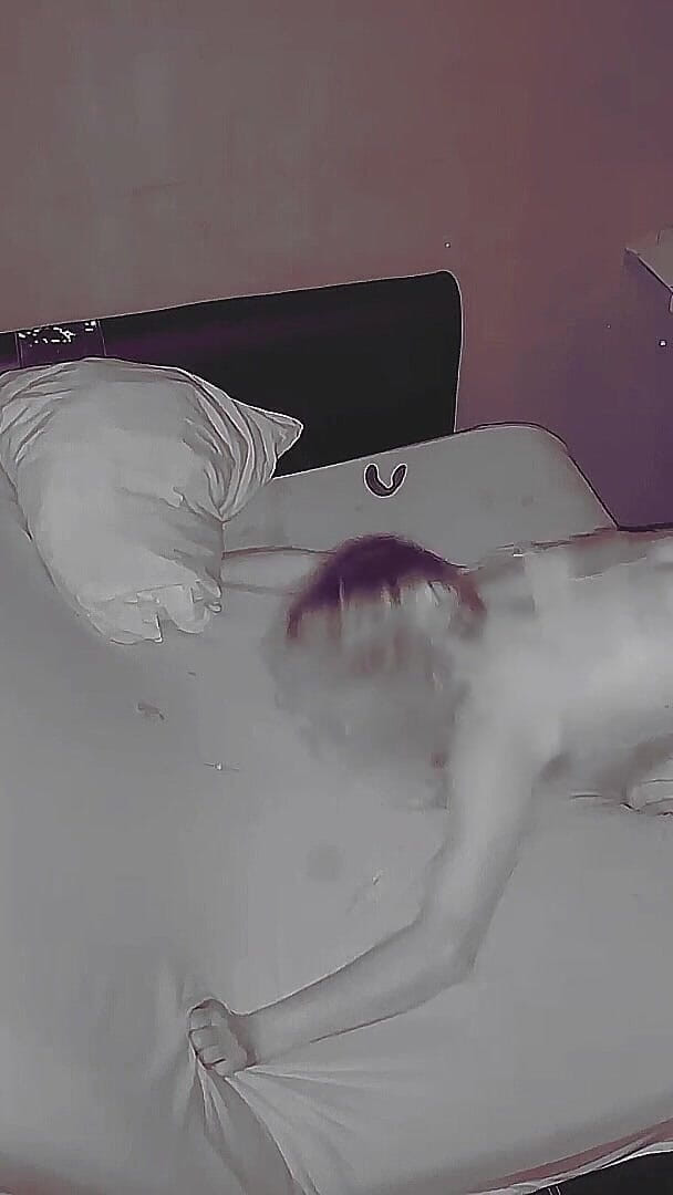 Cheating Wife Inseminated by Young Neighbor Late at Night (Redcatsroom) Cheating Wife Inseminated by Young Neighbor Late at Night (Redcatsroom)