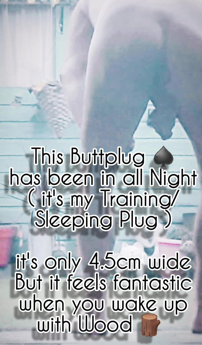 MaleModel: 庭でのヌードとバットプラグ入りのマスターベーション