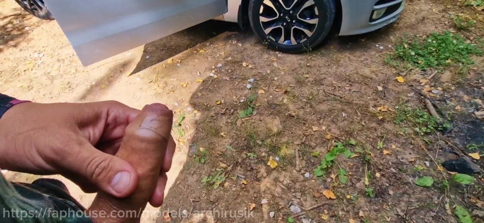 ArchiRusik: Cewek imut ini dientot habis-habisan di balik rok mininya dan...