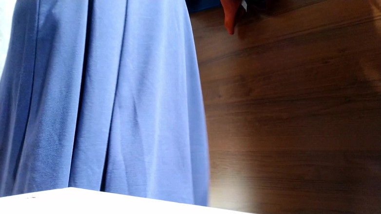 Elena: 女性用試着室の様子。