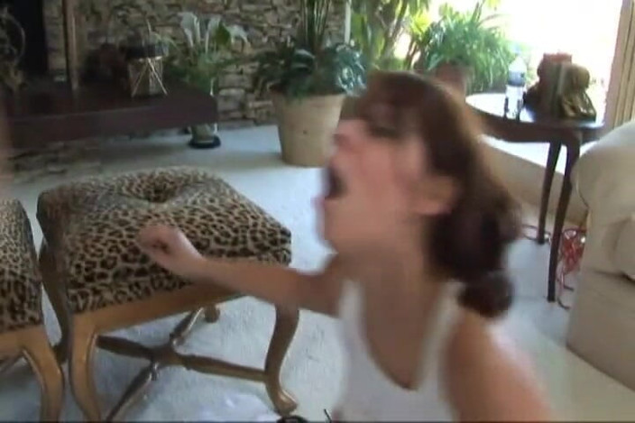 Hot Girlz: Amateur red head teen gets face fucked and deep throat