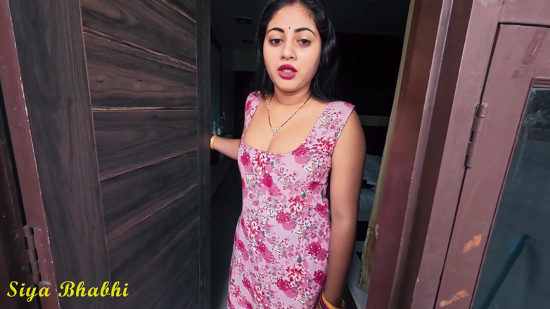 Vicky Siya: Il ragazzo delle consegne siya fa sesso con audio hindi