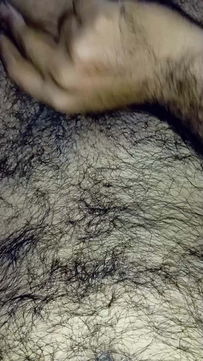 Soniya Rani: 털이 무성한 인도 남자