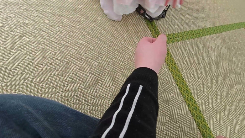 Asian bondage: The Cute White Stockings Girlfriend Is Restrained and Shackled, Tickling...