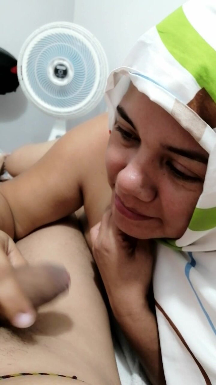 Valkyrie and Luigy Couple: これは、ディープスロートフェラチオやスラットによる深いアナルセックスが好きな欲求不満な妻かもしれません