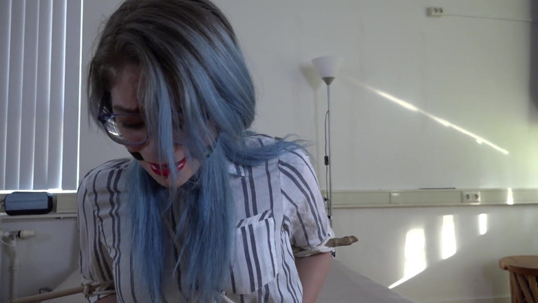 Restricting Ropes: Luna grey - la segretaria ha scopata le palle