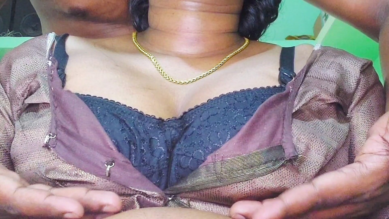 Desi Mohini: Возбужденная индийская бхабхи встречает нового соседа