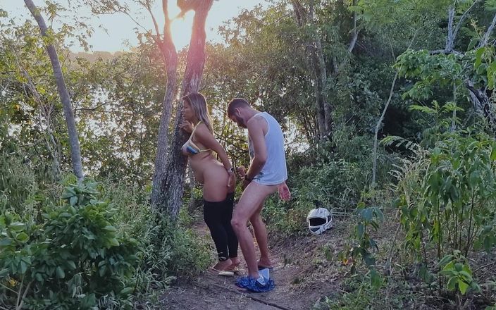 Mari e Chell: मैं गर्भवती महिला को जंगल में ले गया