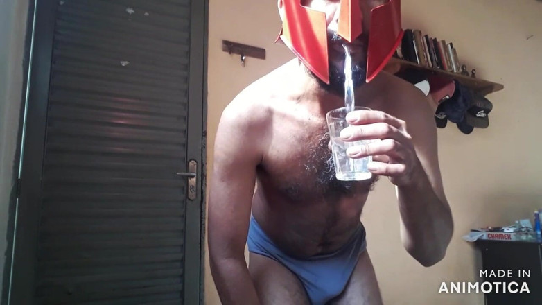 Stink HairyMale: Spartaco spit play