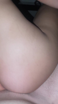 익스트림 클로즈업 질싸! 마른 십대와의 섹스! Pov!