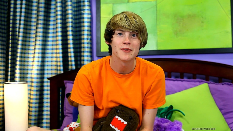 Lollipop Twinks: Malá řeč s Elijahem s velkým čůrákem