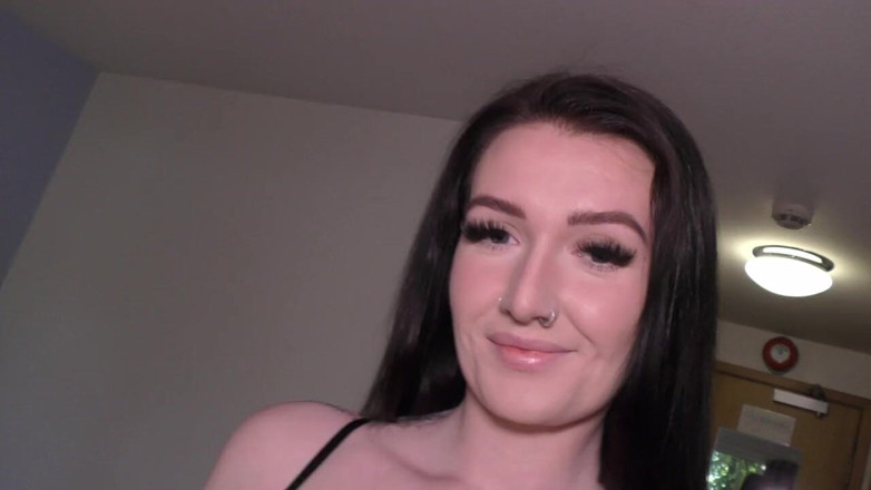 Digi Creationsxxx: Britse slet Georgie Winter geeft haar beste grote zwarte lul...