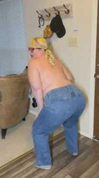 BBW Dancing Queen Shows off Her Jiggly Fat Body