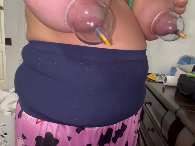 Plastic Wrapped Tits Sucked Hard (VeeVee Vixen)
