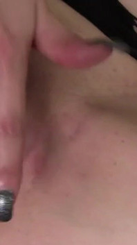 On va prendre soin de toi, on aime baiser le même vieux