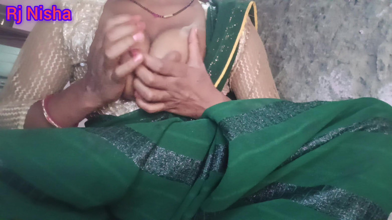 RJ NISHA: Indiana meia-irmã Rj Nisha Green Sadi grande buceta se masturba